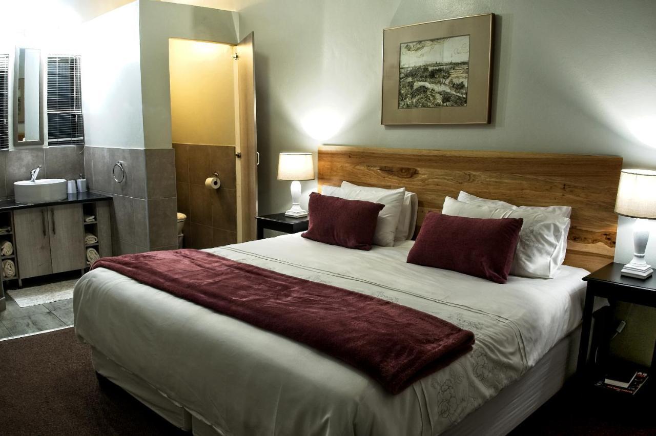 Rest-A-While Guest House - Pretoria Exterior photo