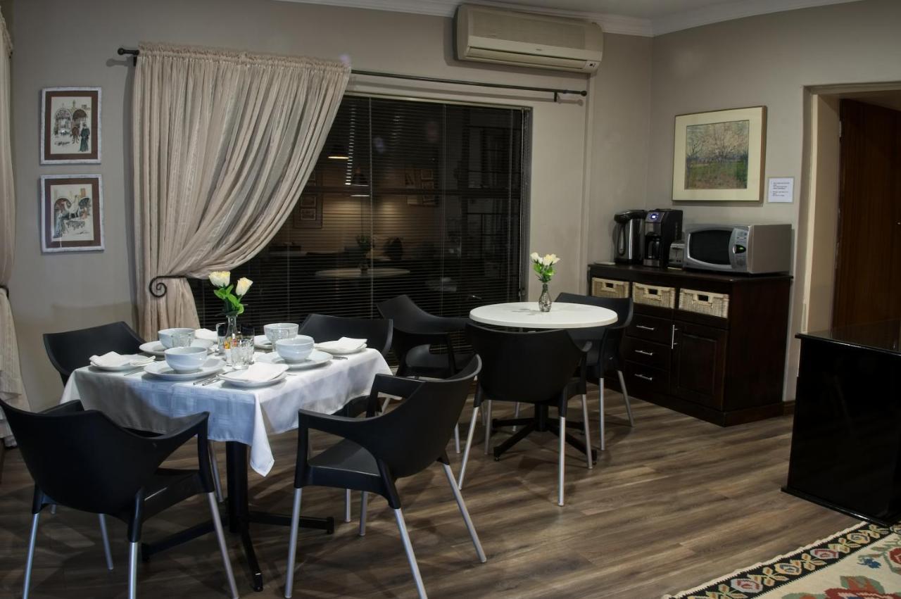 Rest-A-While Guest House - Pretoria Exterior photo