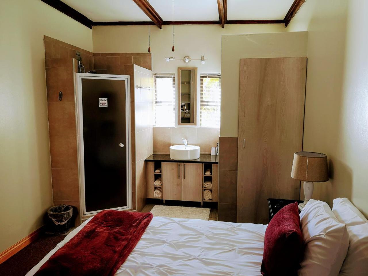Rest-A-While Guest House - Pretoria Exterior photo