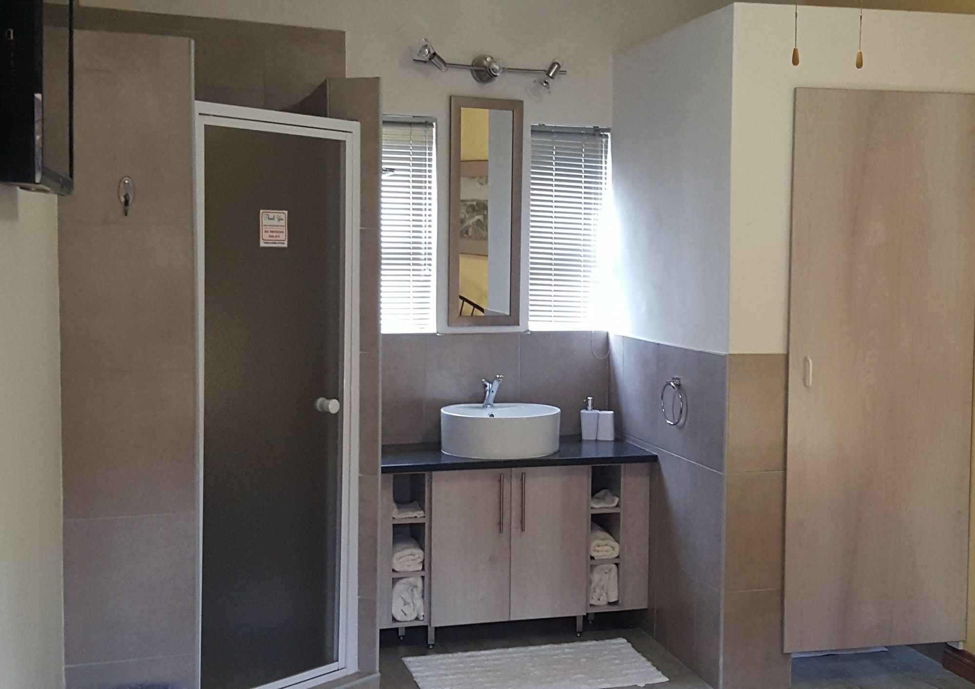 Rest-A-While Guest House - Pretoria Exterior photo
