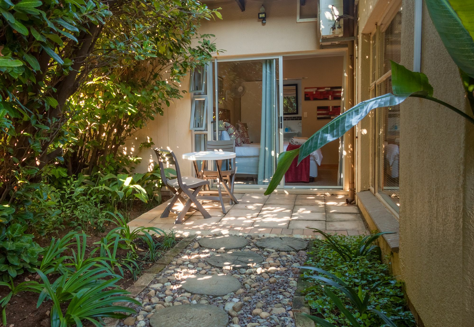 Rest-A-While Guest House - Pretoria Exterior photo